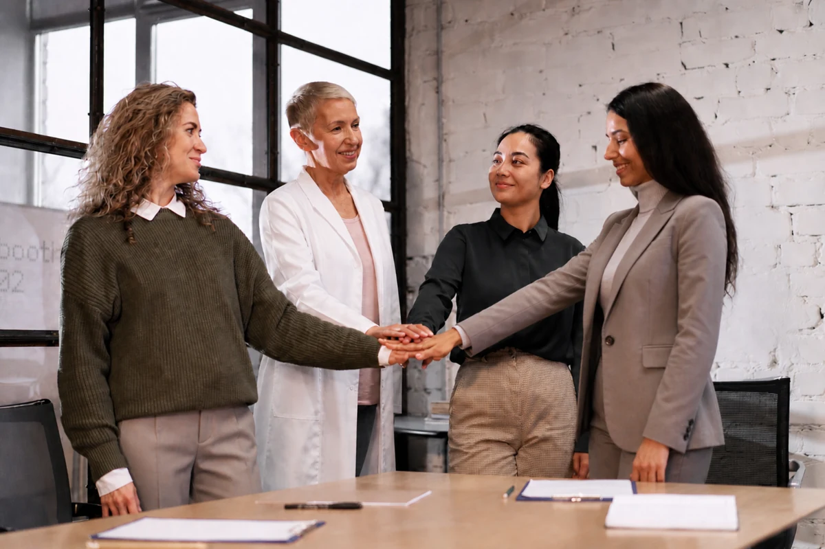 Collaboration in the Beauty Industry: How Brands, Salons, and Experts Create a Stronger Market